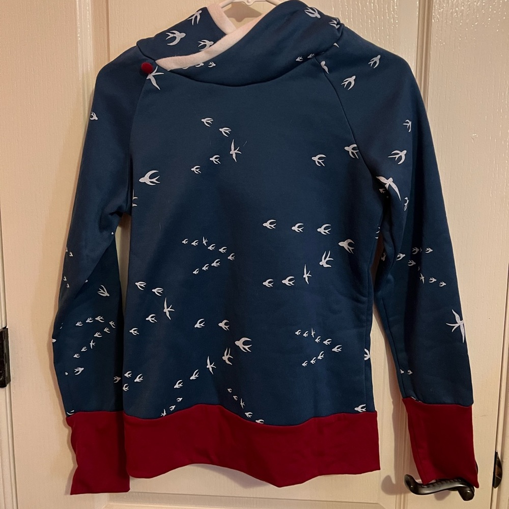 Dark green and red hoodie from Misslook Cotton-blend Polyester. Size S